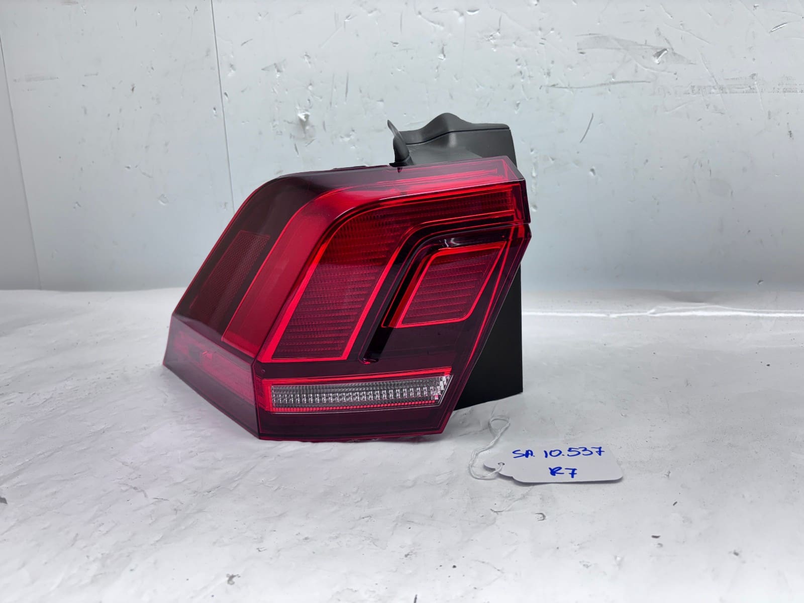 2018-2024 VW Tiguan LED Rear Left OEM Tail Light 5NN945095A