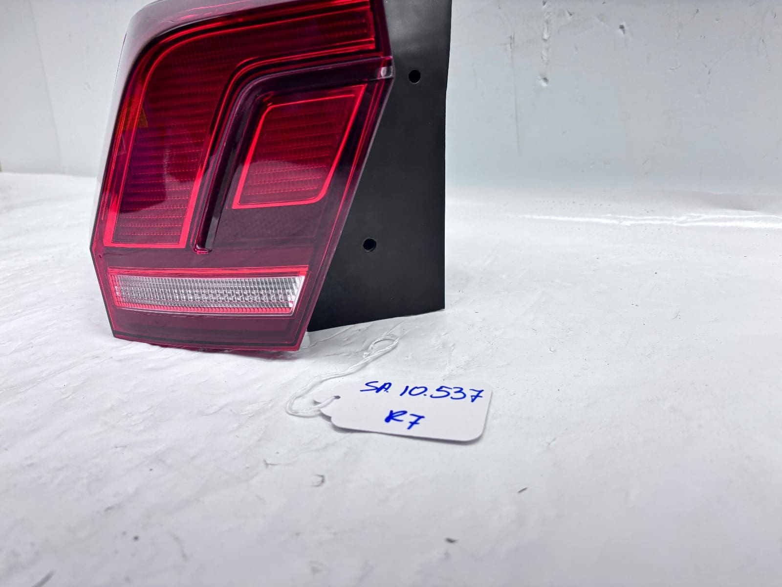 2018-2024 VW Tiguan LED Rear Left OEM Tail Light 5NN945095A - Image 2