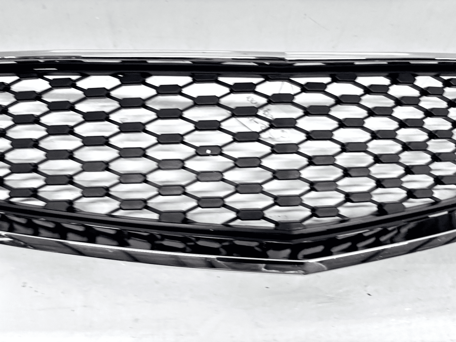 2012-2015 Chevy Equinox Front Lower Grille OEM Genuine - Image 5