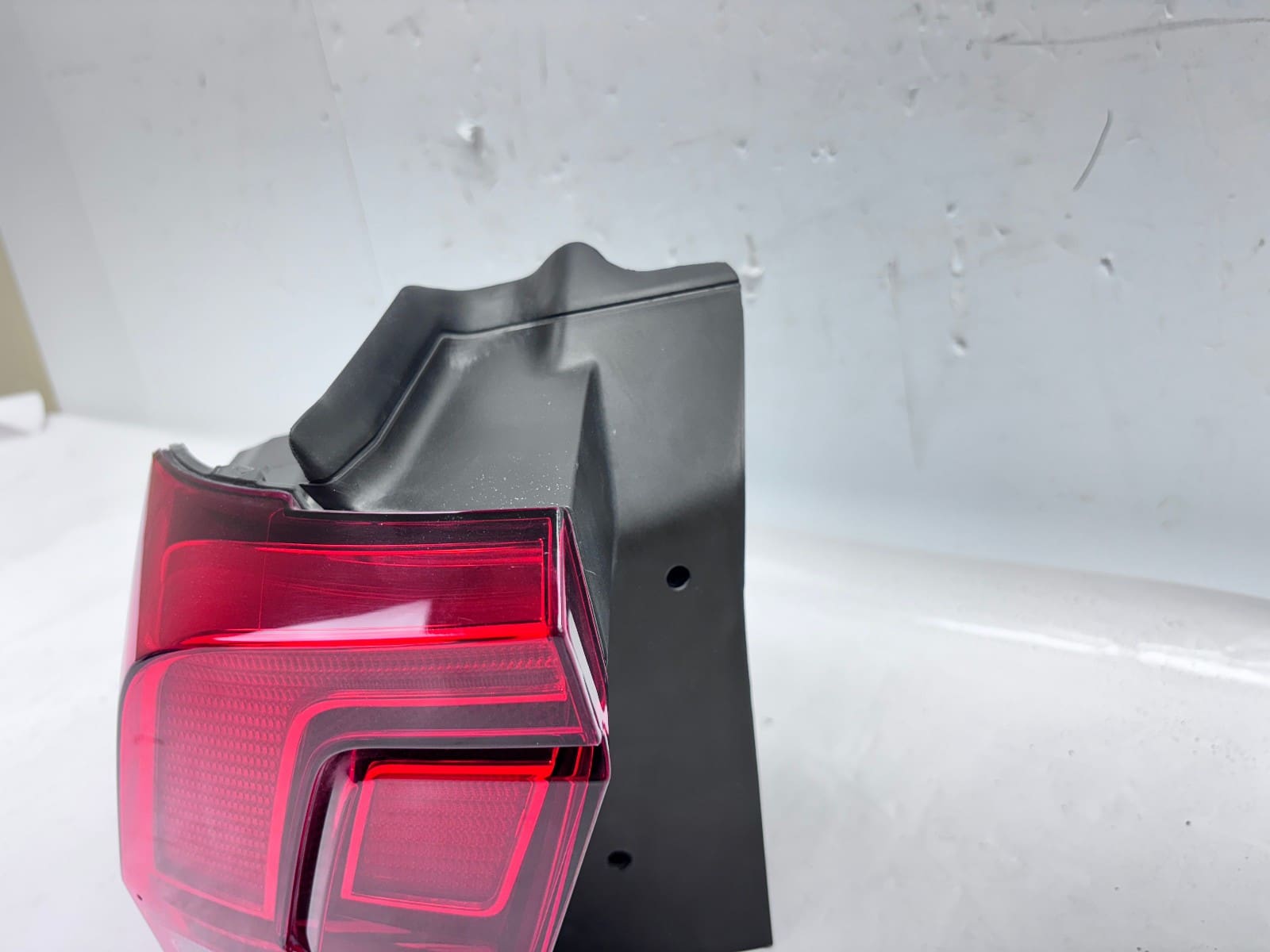 2018-2024 VW Tiguan LED Rear Left OEM Tail Light 5NN945095A - Image 5