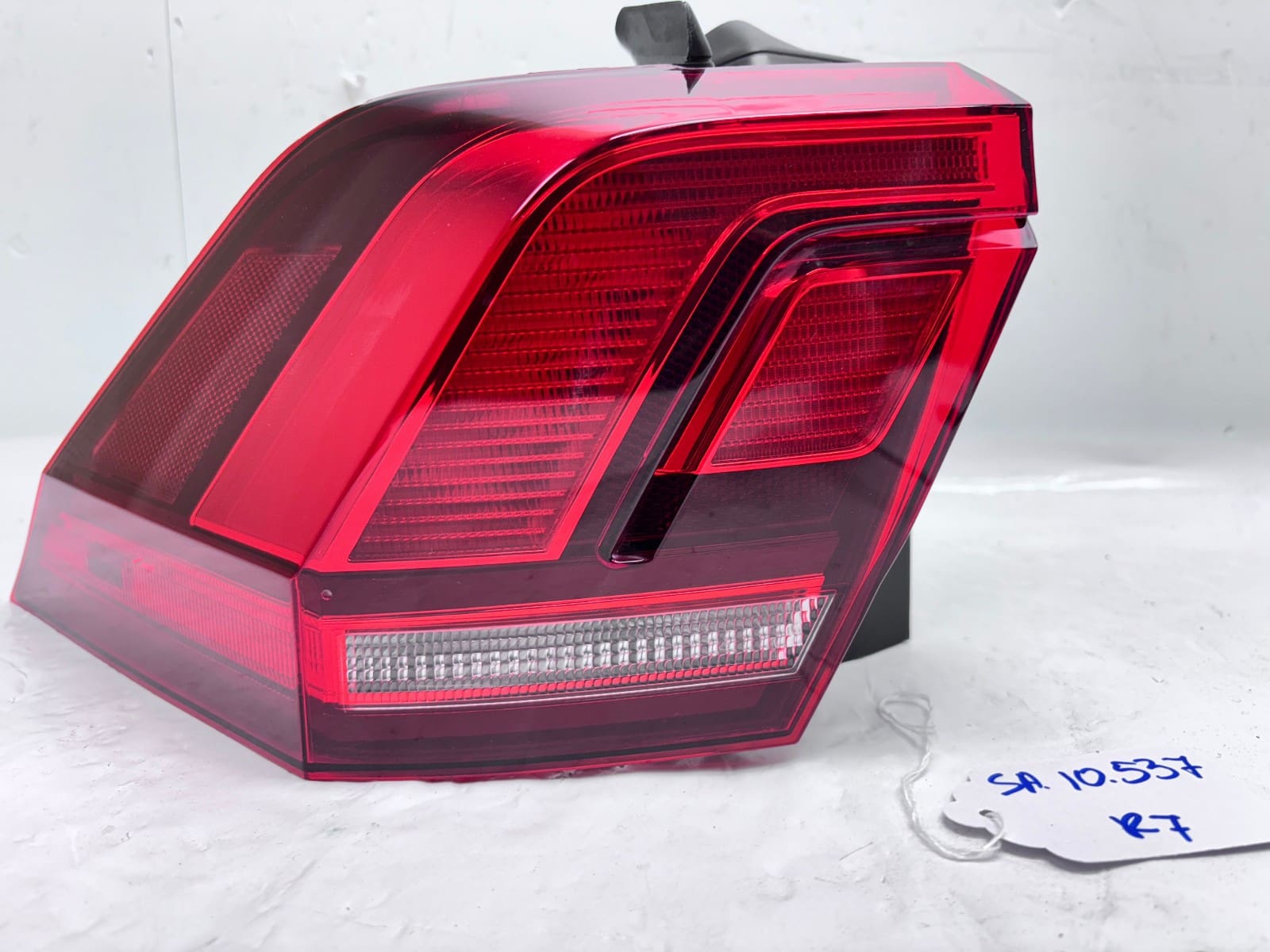 2018-2024 VW Tiguan LED Rear Left OEM Tail Light 5NN945095A - Image 8