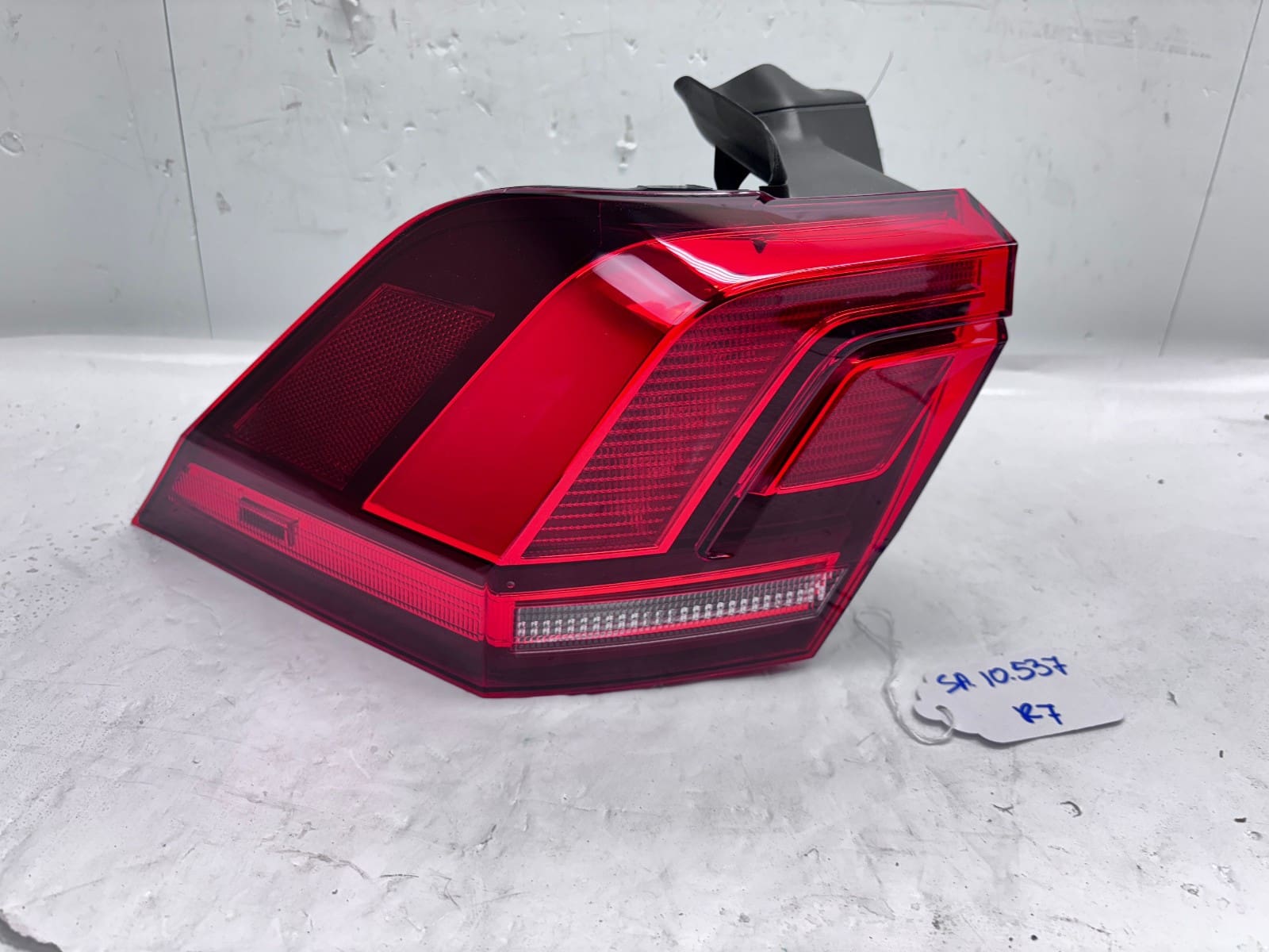 2018-2024 VW Tiguan LED Rear Left OEM Tail Light 5NN945095A - Image 15