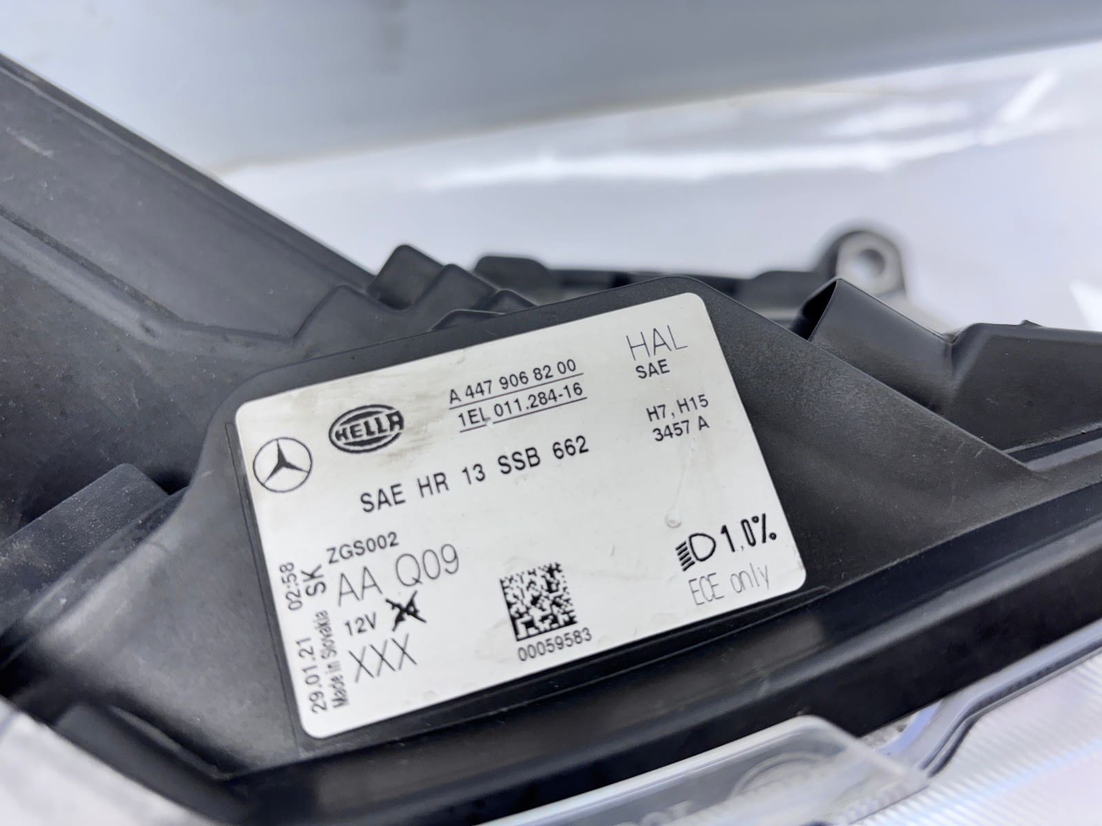 2016-2019 Mercedes Metris Front Right OEM Headlight A4479068200 - Image 18