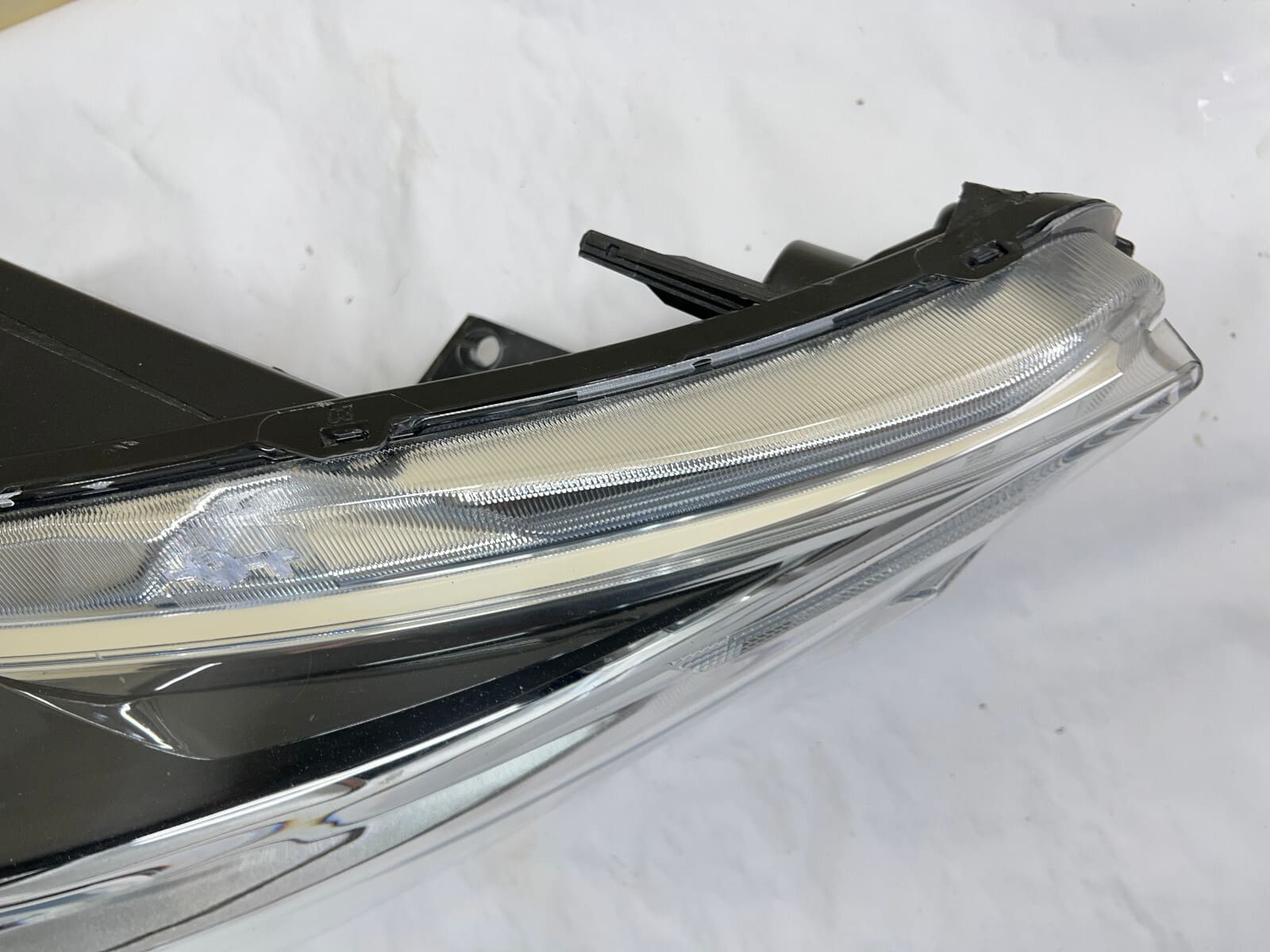 2018-20 Nissan Kicks Halogen Front Right OEM Headlight 260105RL0A - Image 11