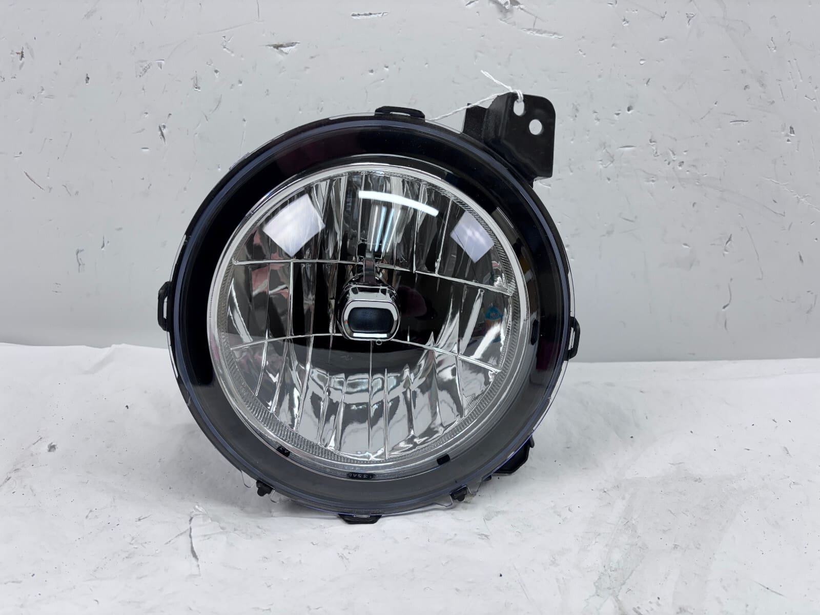 2018-2024 Jeep Wrangler; Gladiator Front Left CAPA Headlight