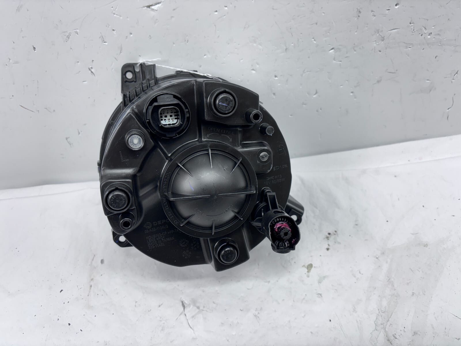 2018-2024 Jeep Wrangler; Gladiator Front Left CAPA Headlight - Image 17