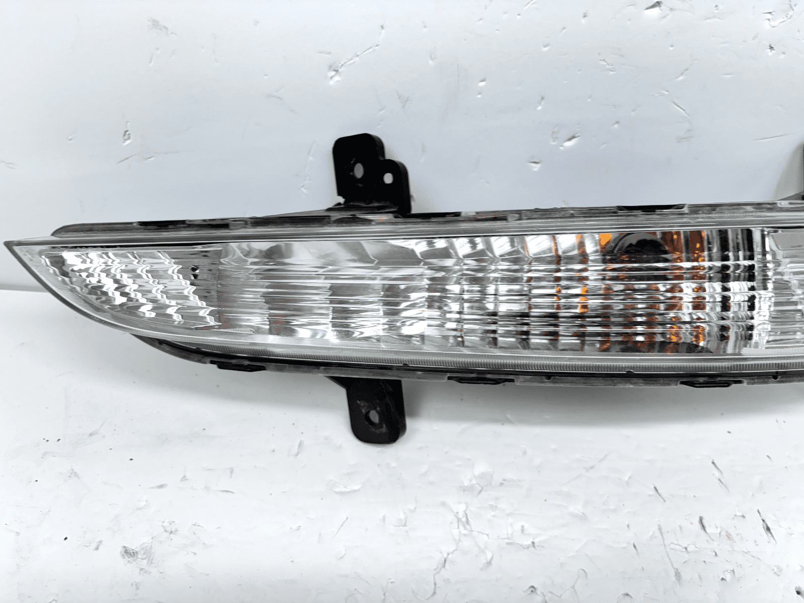 2013-17 Chevy Traverse Halogen Turn Signal Front Right OEM Fog Light - Image 5