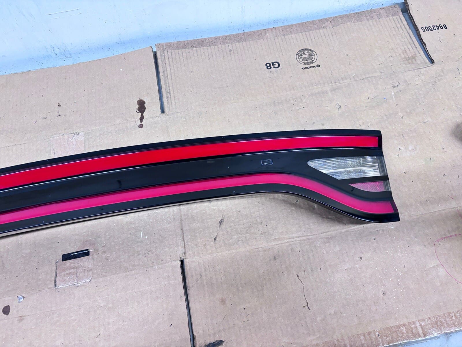 2015-23 Dodge Charger Rear Center LED OEM Tail Light Assembly 68213147AC - Image 14