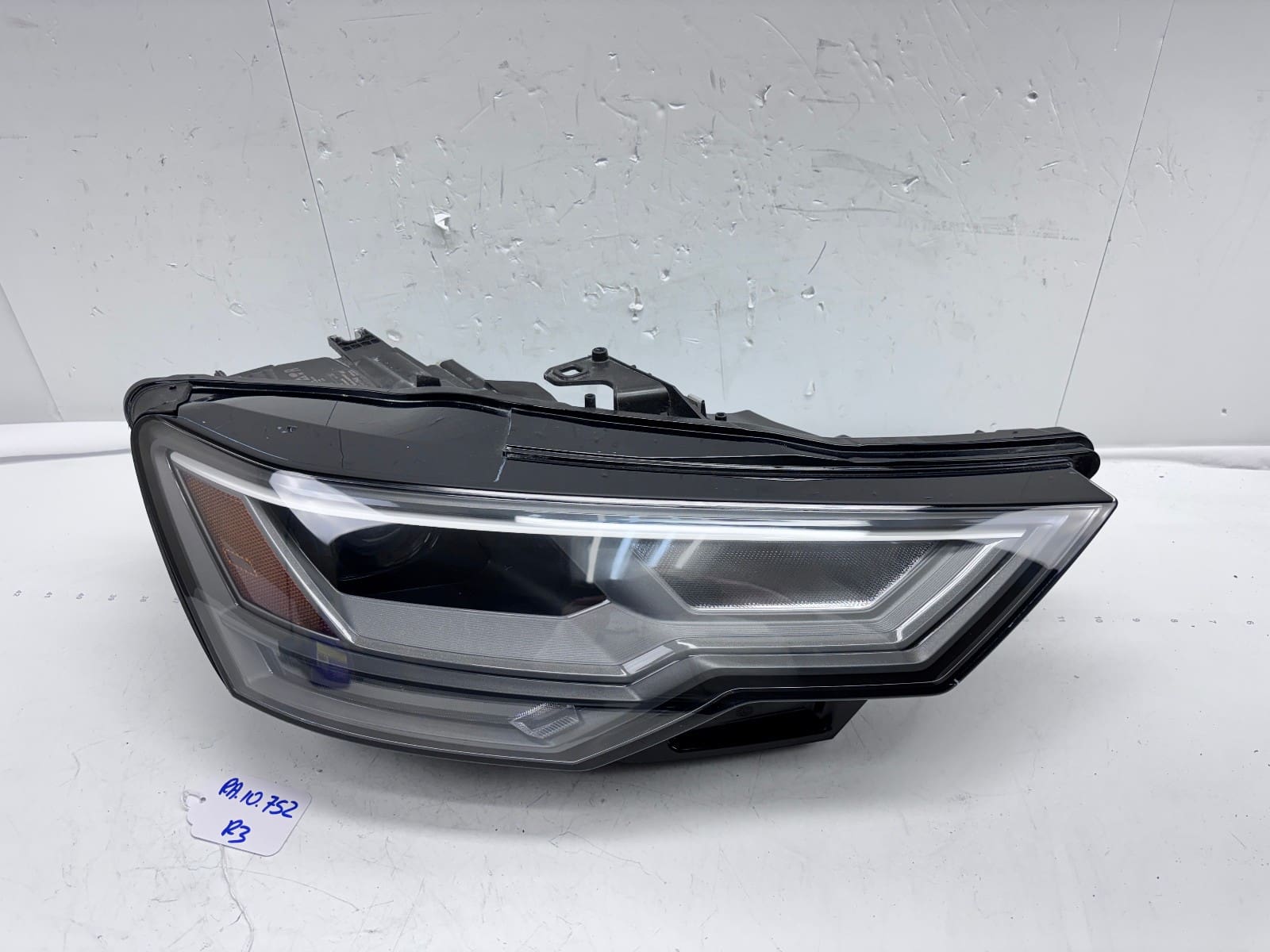 2019-24 Audi A6 LED w/o Matrix Front Right OEM Headlight 4K0941034B
