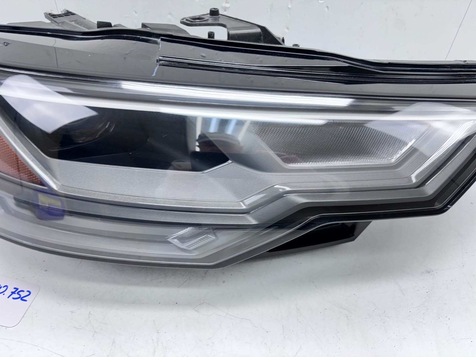 2019-24 Audi A6 LED w/o Matrix Front Right OEM Headlight 4K0941034B - Image 5