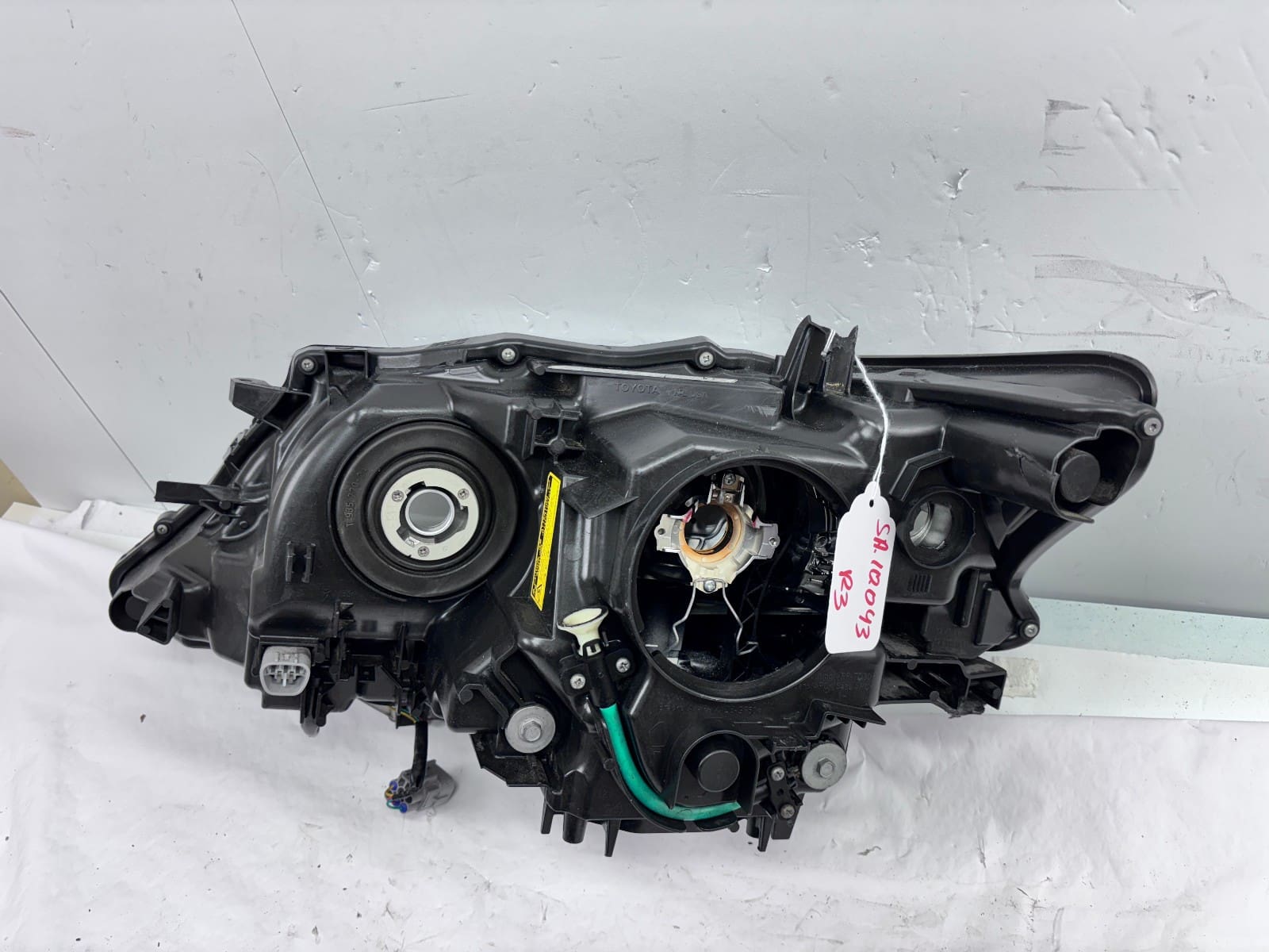 2013-15 Lexus RX RX350 RX450h Xenon HID Front Right OEM Headlight - Image 18