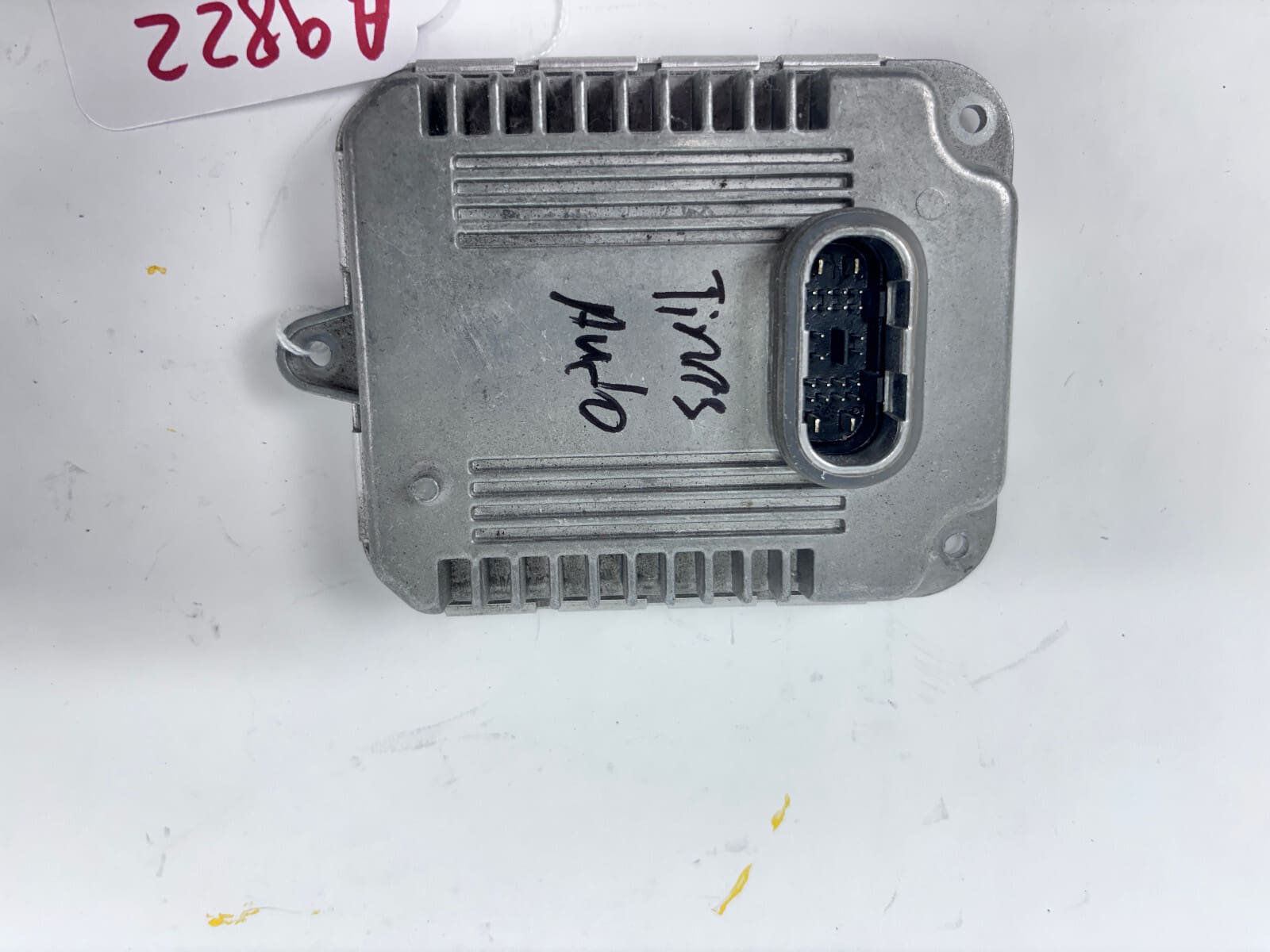 2018-2019 Cadillac XTS OEM Headlight LED Ballast Module S00015703 - Image 6