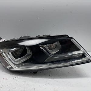 7P0-941-752 Used 2015-17 VW Touareg Xenon HID OEM Right Headlight Clear Lens