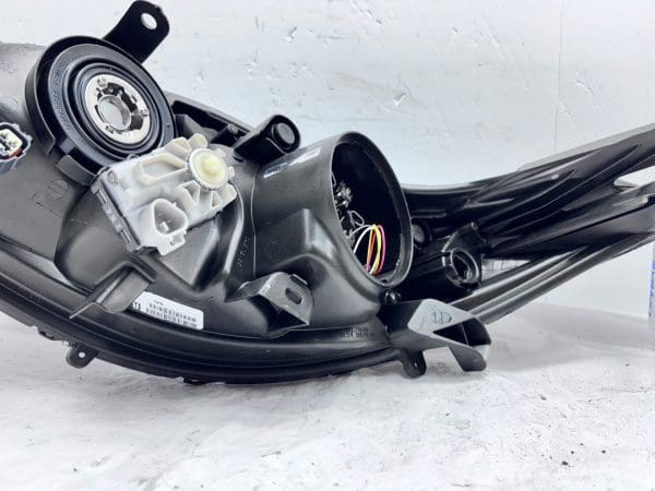 2013-2017 Toyota Avalon Xenon HID Front Right OEM Headlight - Image 23
