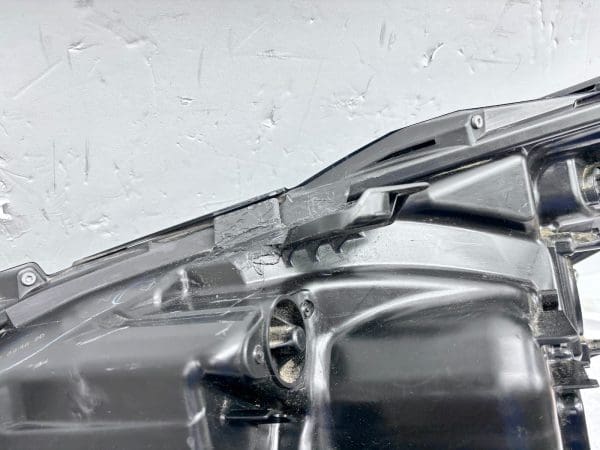 2020-23 Toyota Highlander LED Front Right OEM Headlight 10000-8A05M - Image 21