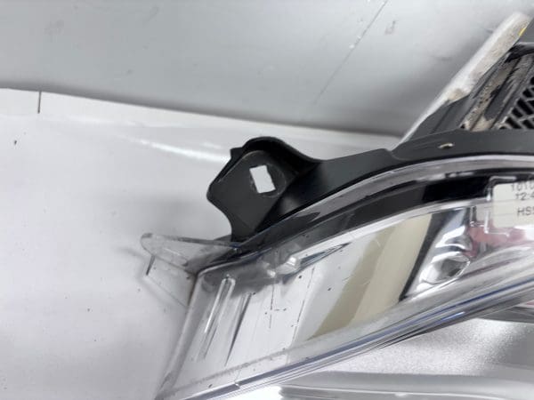 2014-17 Buick Regal Front Let Xenon HID Headlight OEM Factory 13426667 - Image 23