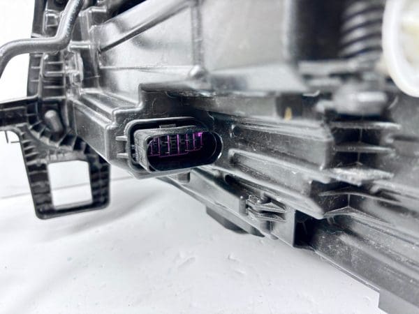 2024-24 VW Atlas Cross Sport Front Right LED Headlight 3CN941082L NICE LENS - Image 21