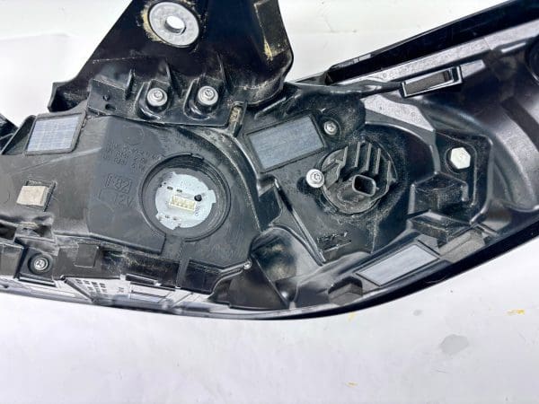 2022-24 Toyota GR86; BRZ LED Rear Left OEM Tail Light 84201-CC032 - Image 21