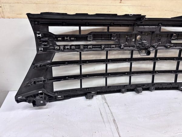 2024-25 Chevy Silverado 2500 3500 Black Front OEM Grille 86533007 - Image 21
