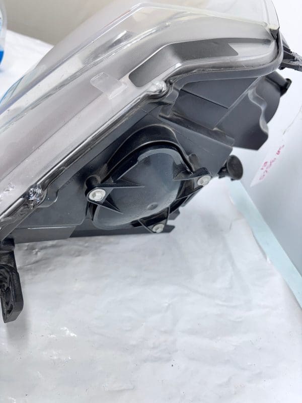 2007-2014 Cadillac CTS Halogen Front Right OEM Headlight - Image 21