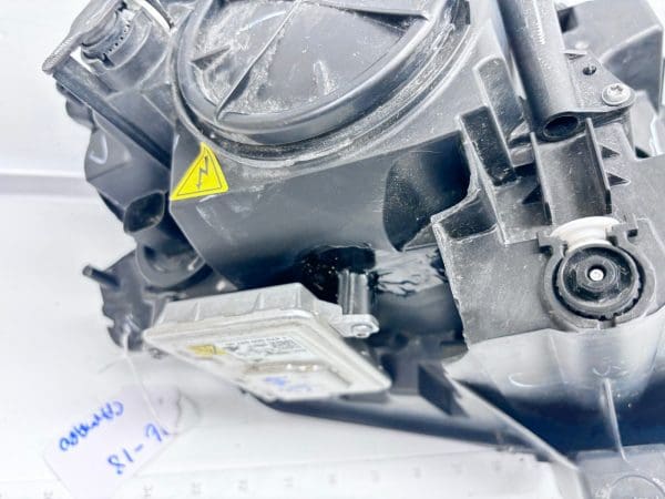 2016-18 Chevy Camaro Xenon HID Front Left OEM Headlight 84364823 - Image 24