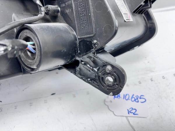 2017-2022 Chevy Trax Halogen Front Left OEM Headlight 42698951 - Image 21