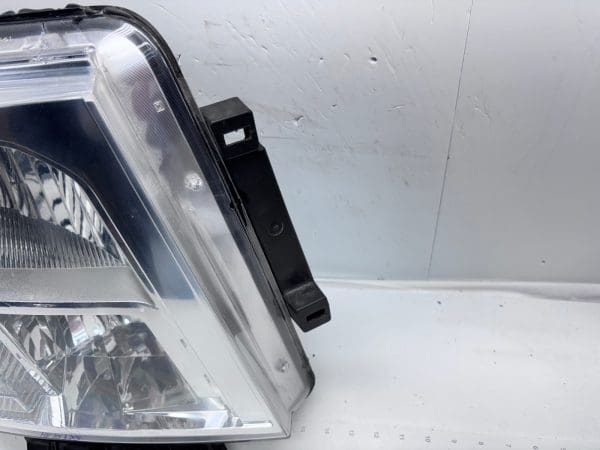 2016-19 Nissan Titan Halogen Front Right OEM Headlight 26010-EZ21A - Image 21