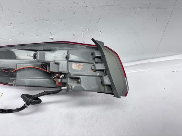 2017-2018 Hyundai Elantra Halogen Rear Right OEM Tail Light - Image 21
