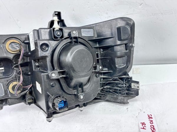 2013-2019 Ford Flex Xenon HID Front Right OEM Headlight - Image 21