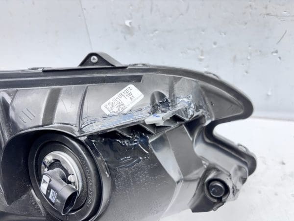 2015-16 HONDA CR-V HALOGEN FRONT LEFT OEM HEADLIGHT 33150-T1W-A01 - Image 22