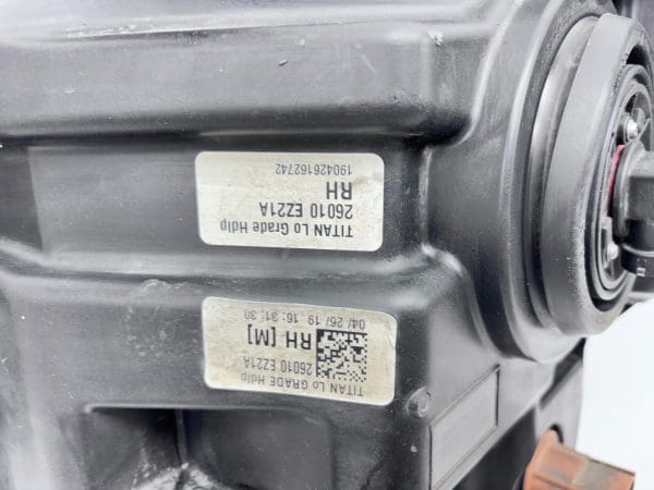 2016-19 Nissan Titan Halogen Front Right OEM Headlight 26010-EZ21A - Image 23