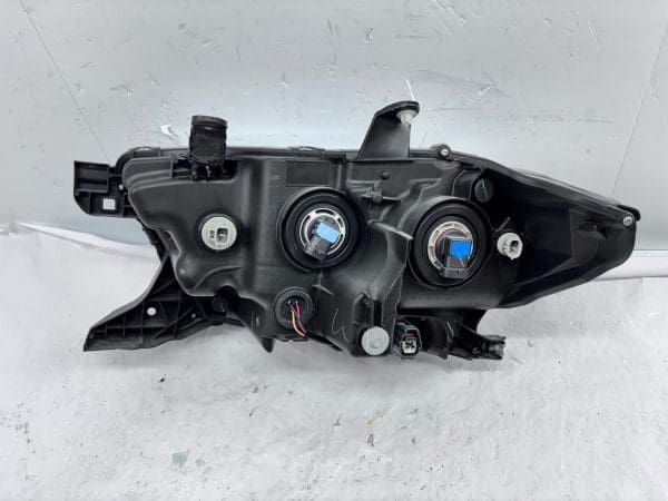 Toyota Tacoma Front Right OEM Headlight Halogen 2016-2022 Used OE-Certified - Image 21