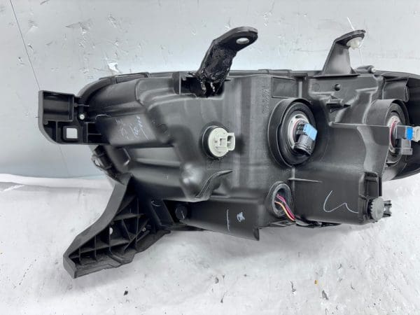Toyota Tacoma Front Right OEM Headlight Halogen 2016-2022 Used OE-Certified - Image 23