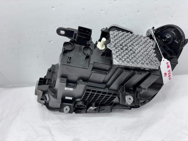 2016-19 BMW X1 F48 LED Front Right Headlight Genuine OEM A8747222402 Used - Image 23