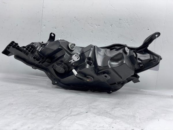 Toyota Corolla 2017-19 Dual Projector LED Front Right OEM Headlight - Image 21
