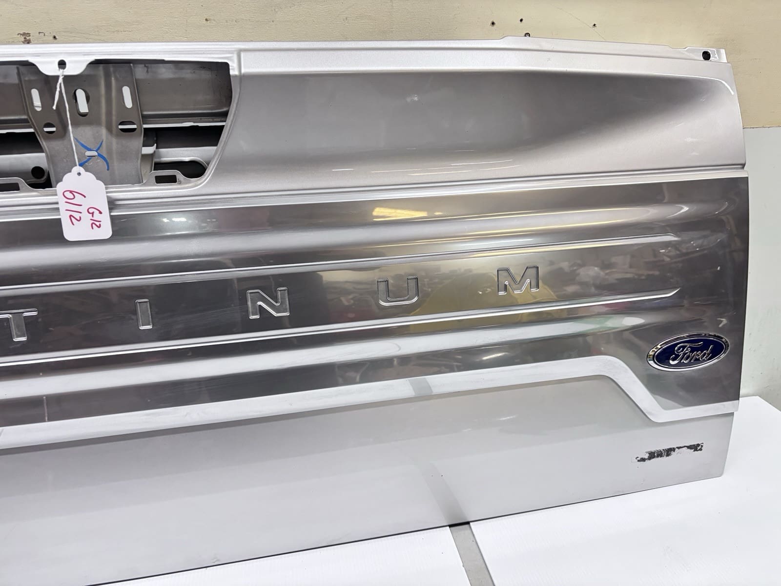 Used 2018-20 Ford F150 Rear Tailgate Platinum Silver Painted OEM Genuine - Image 6