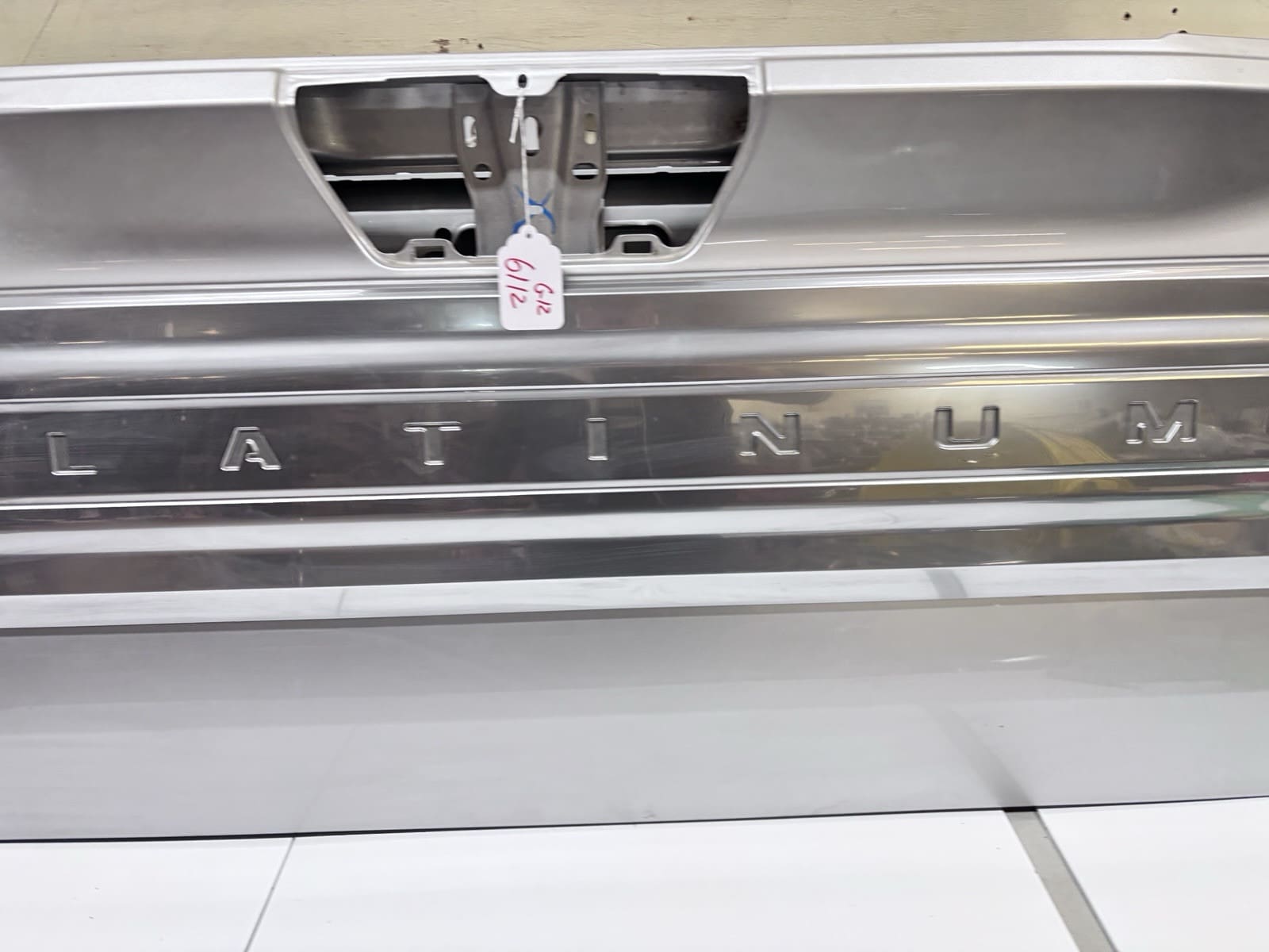 Used 2018-20 Ford F150 Rear Tailgate Platinum Silver Painted OEM Genuine - Image 7
