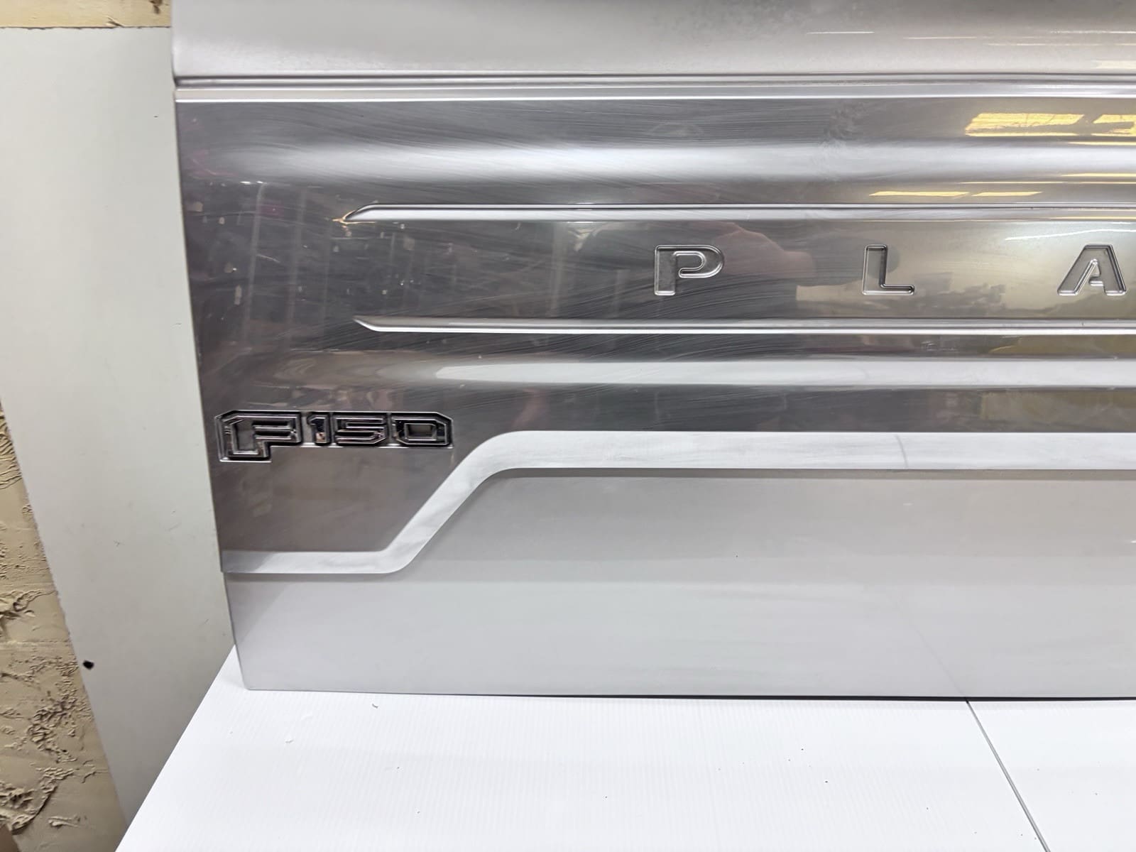 Used 2018-20 Ford F150 Rear Tailgate Platinum Silver Painted OEM Genuine - Image 9