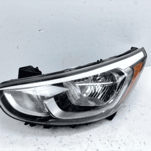 2015-17 Hyundai Accent Halogen Front Left OEM Headlight 92101-1r7