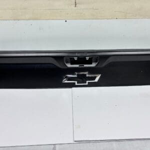 2019-2024 Chevy Silverado 1500 Rear OEM Upper Tailgate
