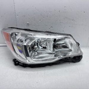 2014-16 Subaru Forester Halogen Front Right OEM Headlight 84001SG081