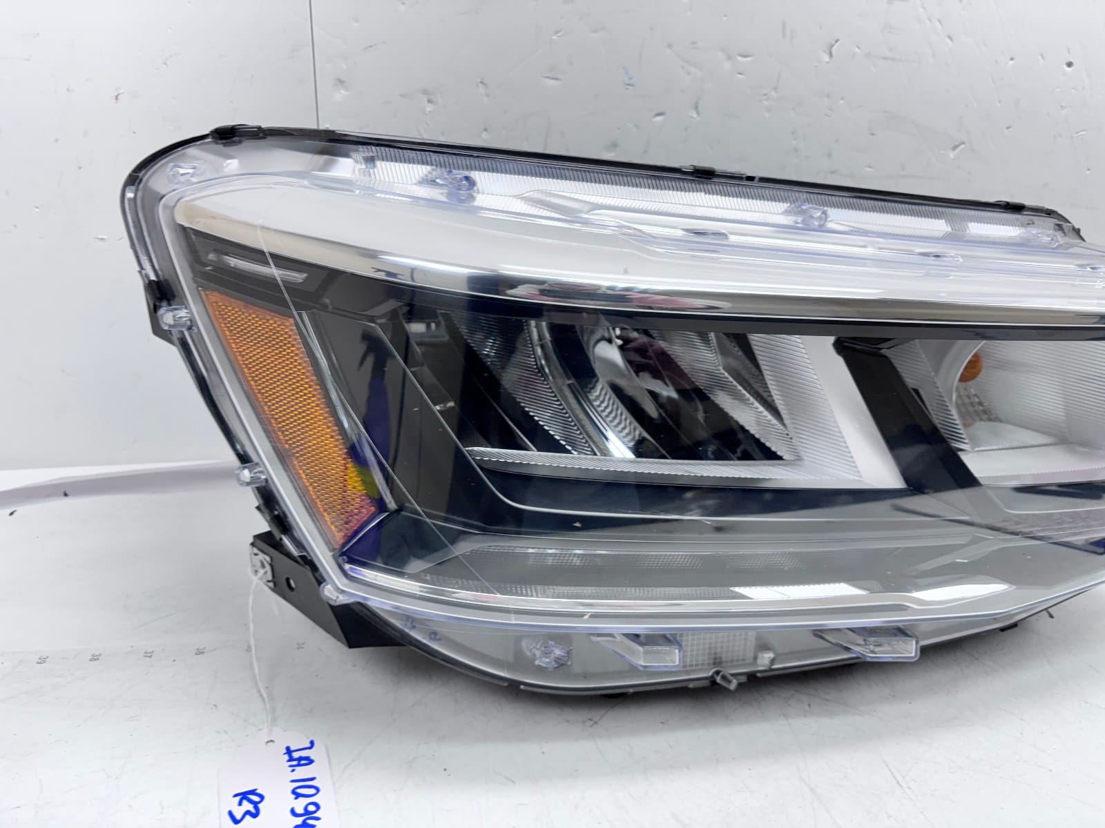 2022-2024 VW Taos LED Front Right OEM Headlight 2GJ941036 - Image 4