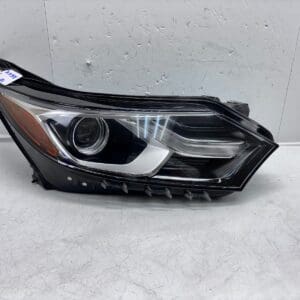 2018-20 Chevy Equinox Halogen LED Front Right OEM Headlight 84818198
