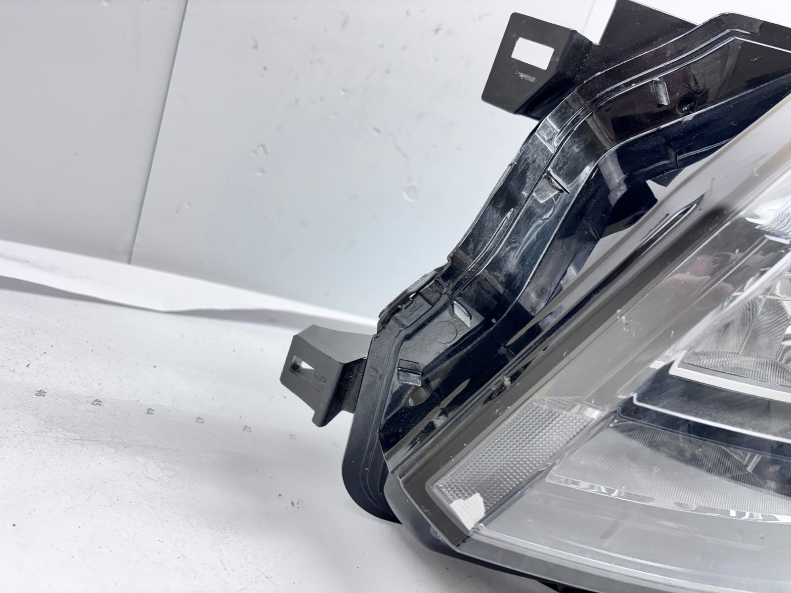 2022-24 Nissan Pathfinder LED Front Left OEM Headlight 26060-6TA7B - Image 6