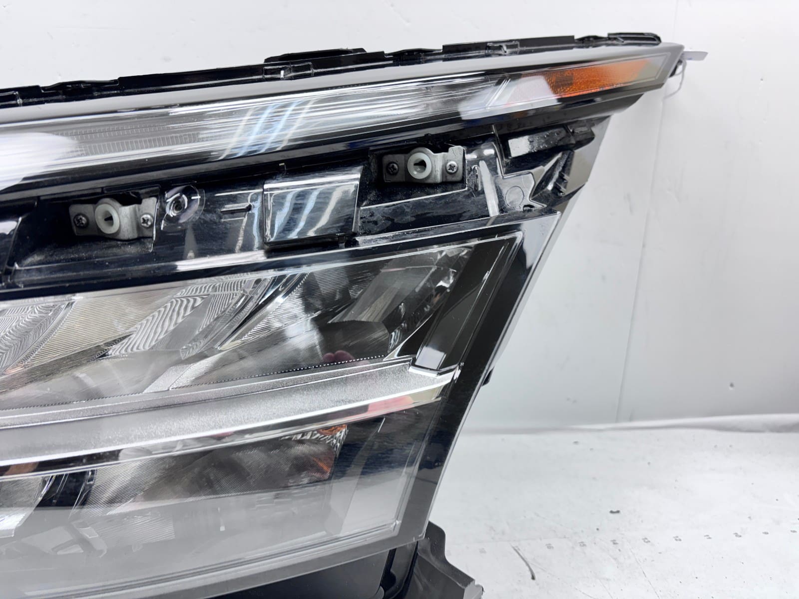 2022-24 Nissan Pathfinder LED Front Left OEM Headlight 26060-6TA7B A - Image 3