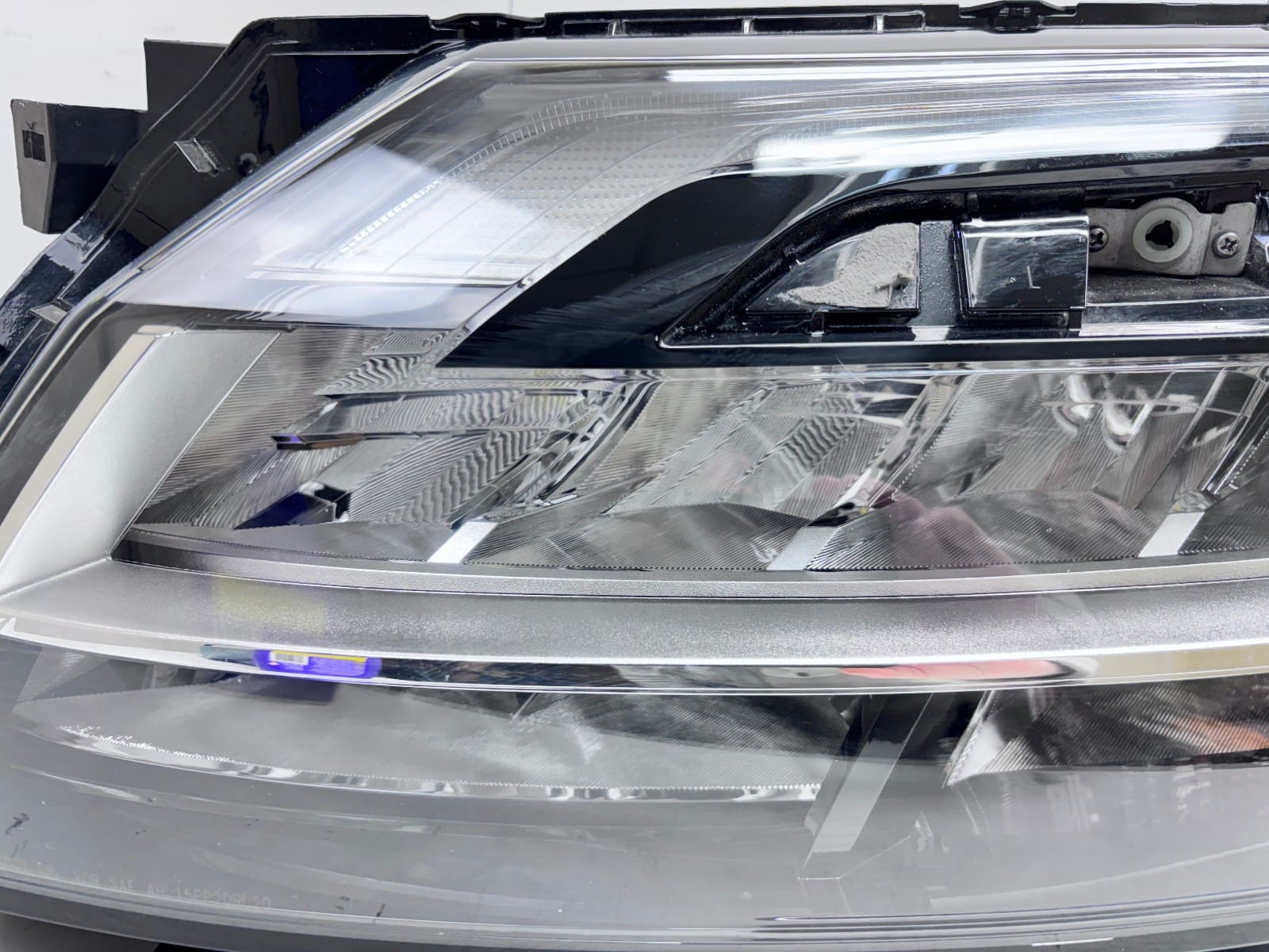 2022-24 Nissan Pathfinder LED Front Left OEM Headlight 26060-6TA7B A - Image 8
