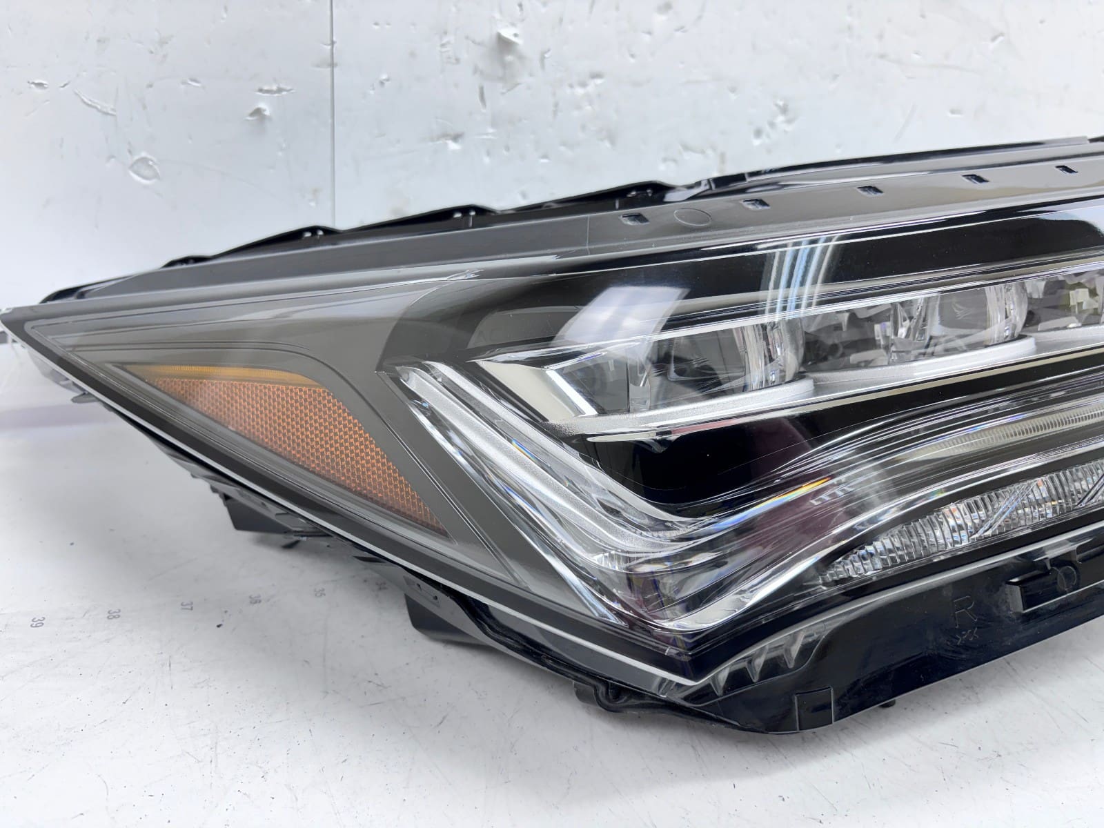 2022-2025 Acura MDX LED Front Right OEM Headlight 33100-tya-a11 - Image 14