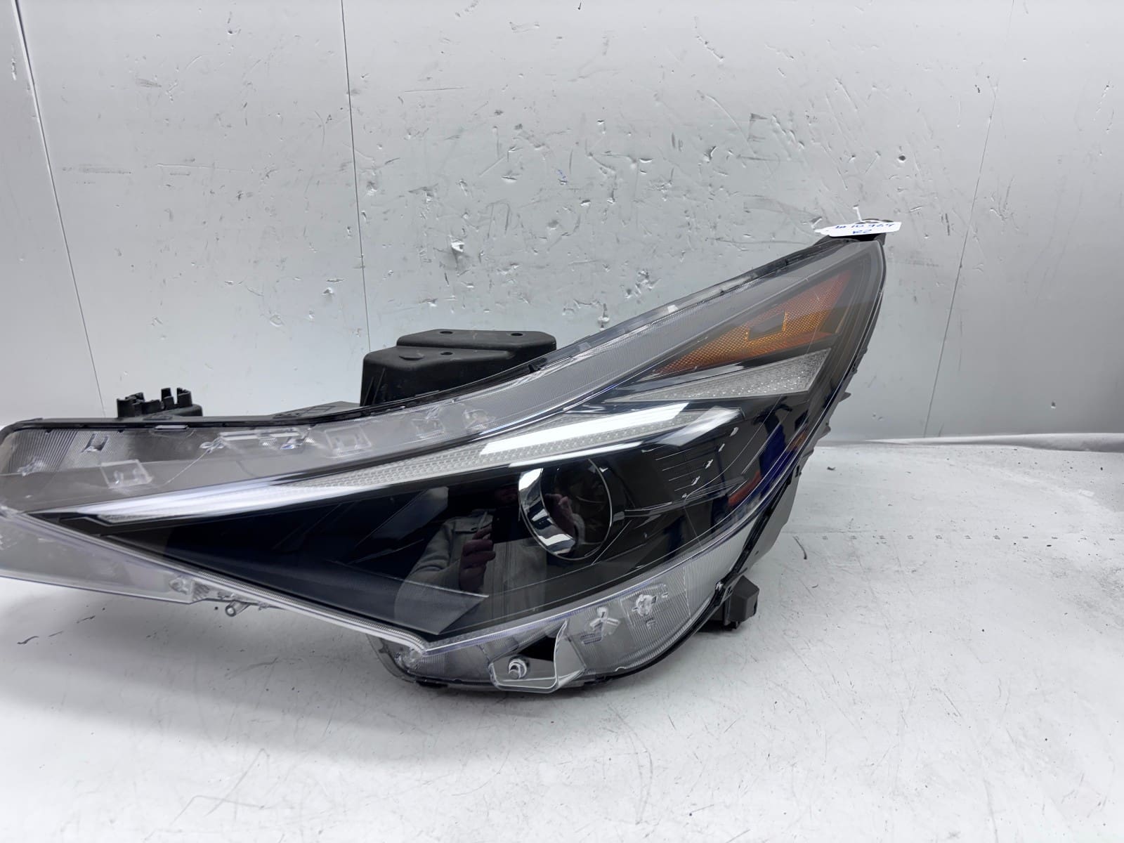 2021-23 Hyundai Elantra Halogen Front Left OEM Headlight 92101-ab000 - Image 2
