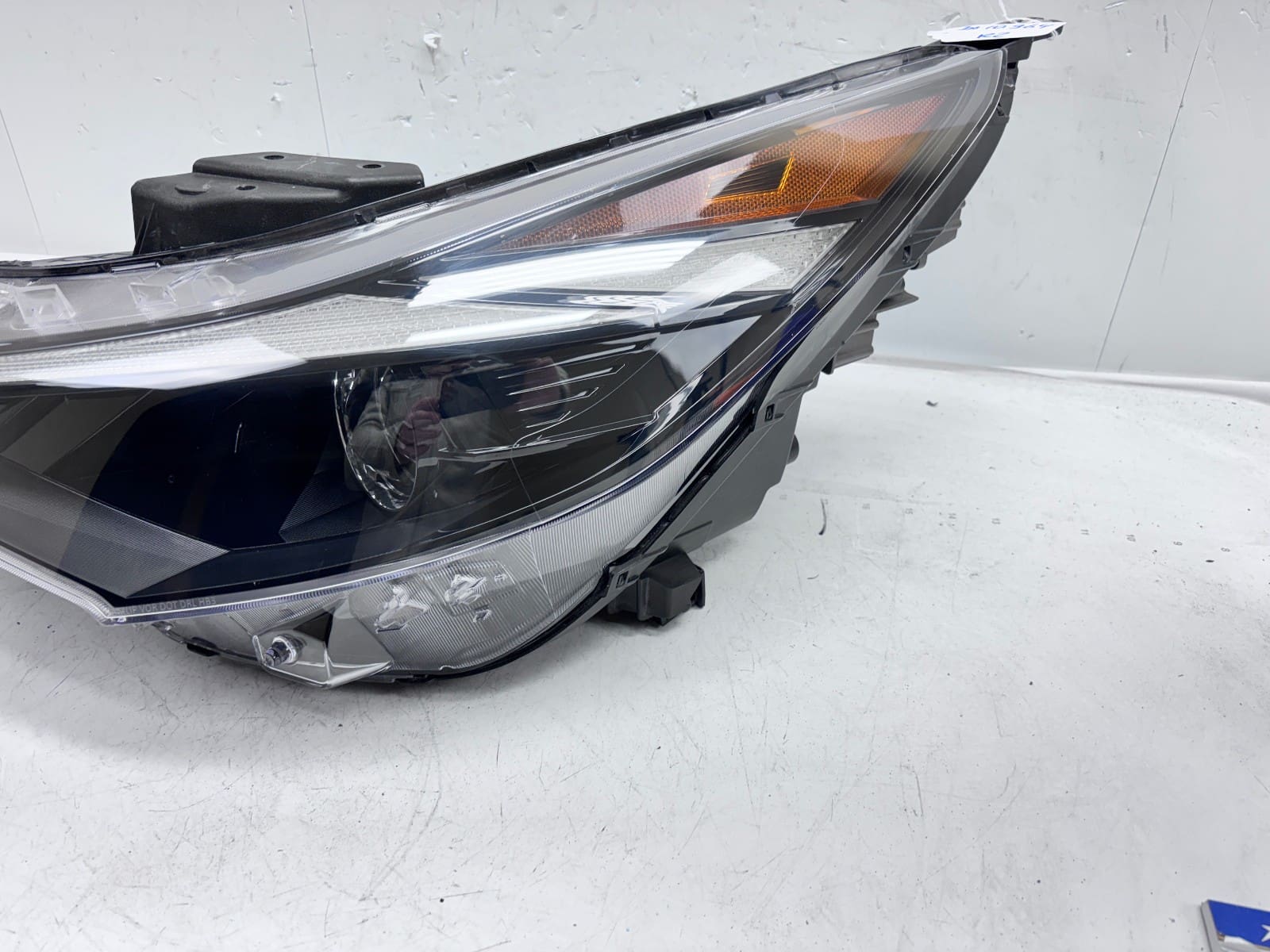 2021-23 Hyundai Elantra Halogen Front Left OEM Headlight 92101-ab000 - Image 3