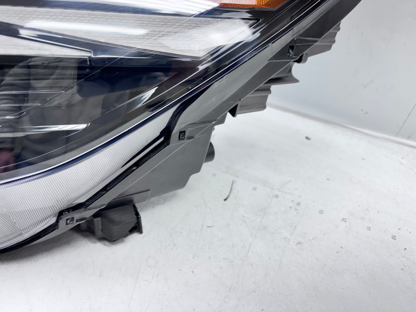 2021-23 Hyundai Elantra Halogen Front Left OEM Headlight 92101-ab000 - Image 11